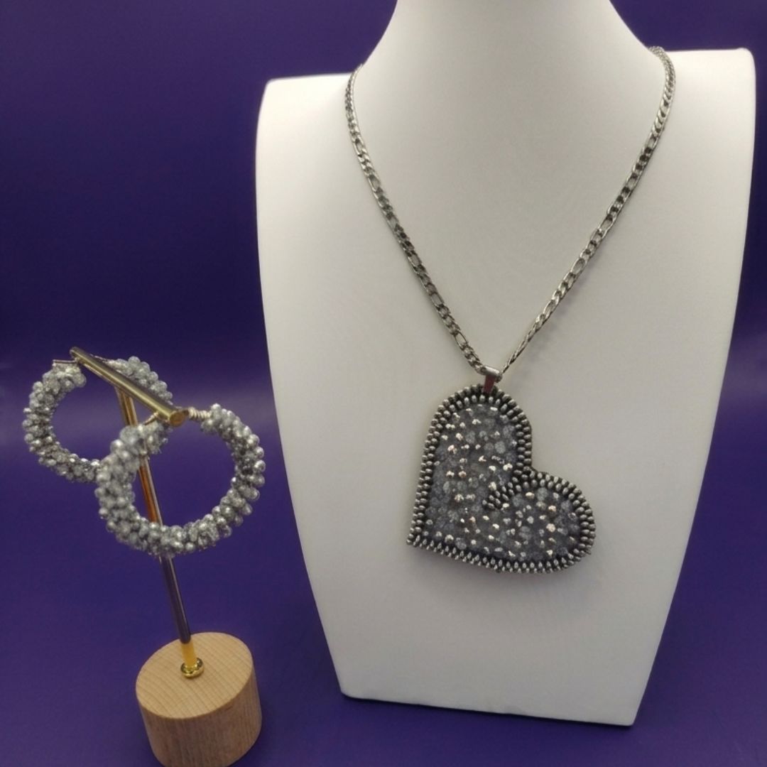 Conjunto Corazón de Plata y Bruma - Bisutería artesanal